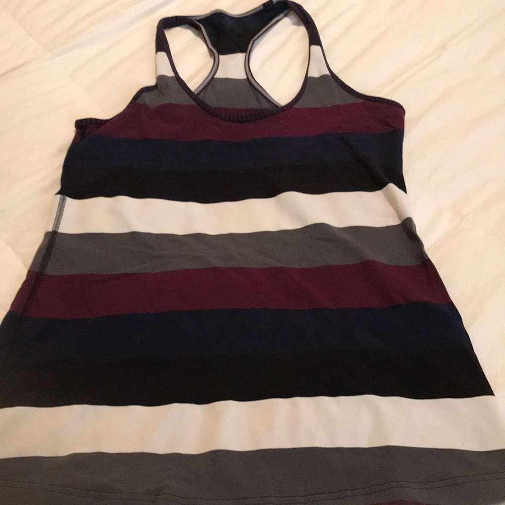 Lululemon tank